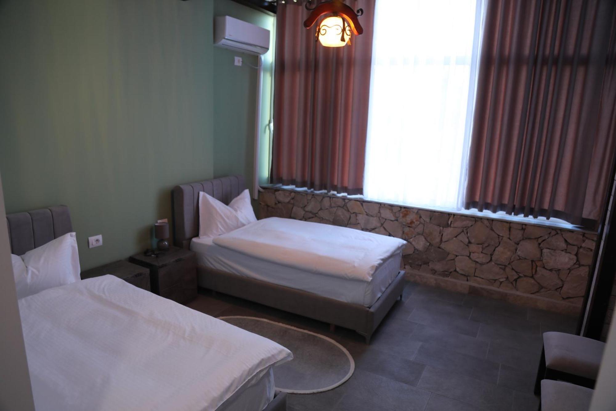 Pamja E Qyteteve Hotel Kruje Luaran gambar
